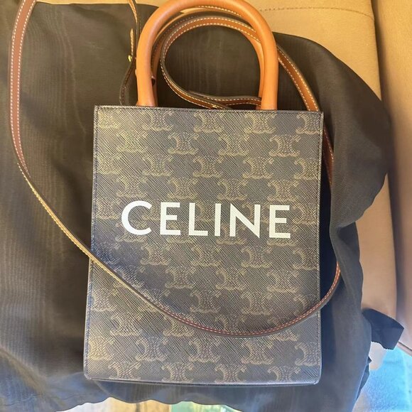 MINI VERTICAL CABAS IN TRIOMPHE CANVAS AND CALFSKIN WITH CELINE PRINT TAN - Picture 1 of 5